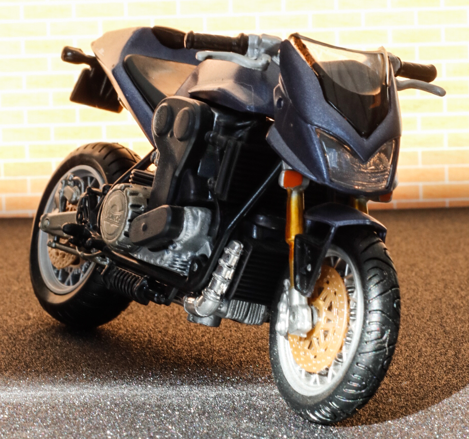 Maisto Munch Mammut 2000